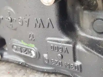 Автозапчастина б/у блокувати для skoda superb (3v3) 2.0 tdi посилання на oem iam   04l100037a