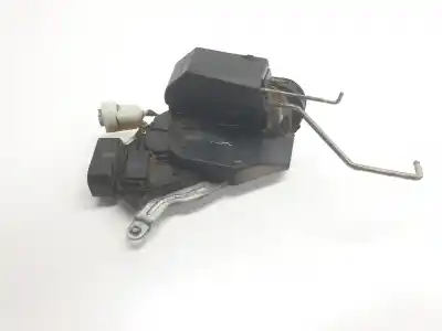 Pièce détachée automobile d'occasion Serrure De Porte Avant Gauche pour TOYOTA RAV4 (A2) 2.0 D-4D 4WD Références OEM IAM 6932042360  6932042360