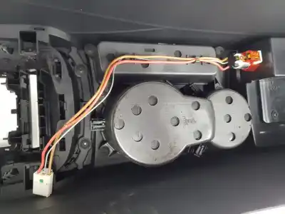 Автозапчастина б/у центральний подлокник для audi a5 (8t3) 2.7 tdi посилання на oem iam 8k0864981f  8k0863244a