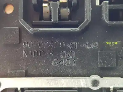 Peça sobressalente para automóvel em segunda mão luz interior por ds 5 desire referências oem iam 96702429xt  96702429xt