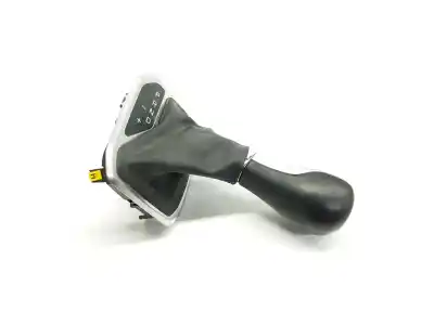 Pièce détachée automobile d'occasion POMMEAU DE LEVIER DE VITESSES pour JEEP RENEGADE  Références OEM IAM 735675847  735625833