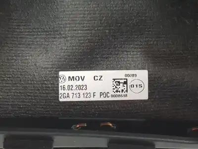 Gebrauchtes Autoersatzteil SCHALTHEBELKNOPF zum VOLKSWAGEN TROC A11  OEM-IAM-Referenzen 2GA713123F  2GA713123F