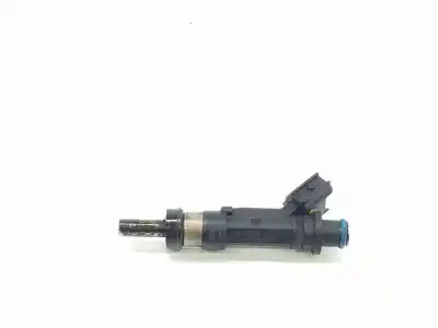 Second-hand car spare part injector for toyota auris (e15) active 126 cv / 93 kw oem iam references 2320947010  2320949205