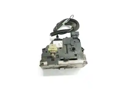 Pezzo di ricambio per auto di seconda mano serratura porta anteriore sinistra per opel corsa d selective riferimenti oem iam 13258271  13258271