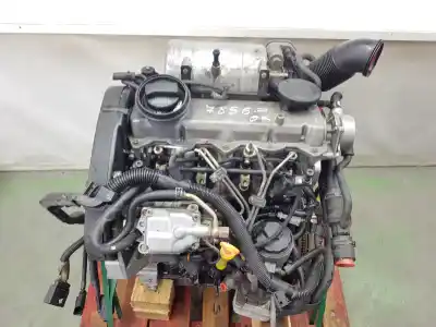 Recambio de automóvil de segunda mano de MOTOR COMPLETO para VOLKSWAGEN POLO (9N1)  referencias OEM IAM ASY  038100038P