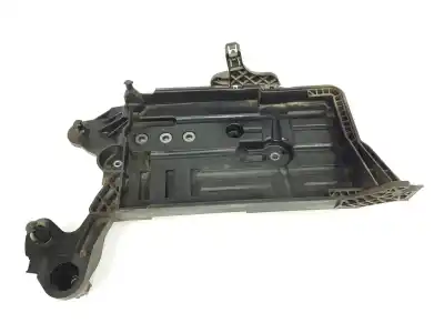 Автозапчастина б/у середній для skoda superb (3v3) 2.0 tdi посилання на oem iam 5q0915321j