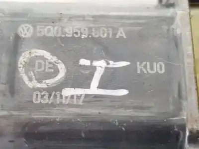 Автозапчастина б/у двиг скла задне ліво для skoda superb (3v3) 2.0 tdi посилання на oem iam 5q0959801a  5q0959801a
