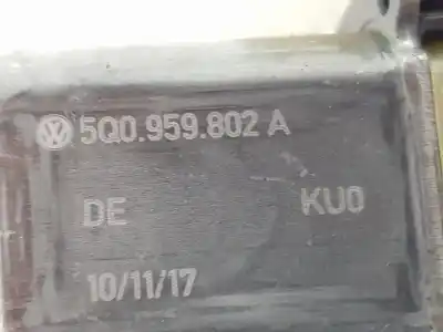 Автозапчастина б/у двигатель заднього правого скла для skoda superb (3v3) 2.0 tdi посилання на oem iam 5q0959802a  5q0959802a