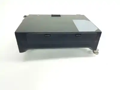 Piesă de schimb auto la mâna a doua SISTEM DE NAVIGARE GPS pentru TOYOTA LAND CRUISER (J12)  Referințe OEM IAM 8684150100  8684150100