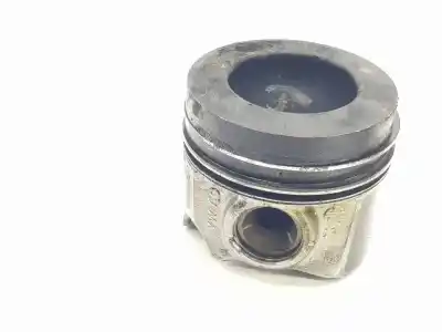 Second-hand car spare part PISTON for VOLKSWAGEN GOLF VII VARIANT (BA5)  OEM IAM references 04L107065D  04L107065D