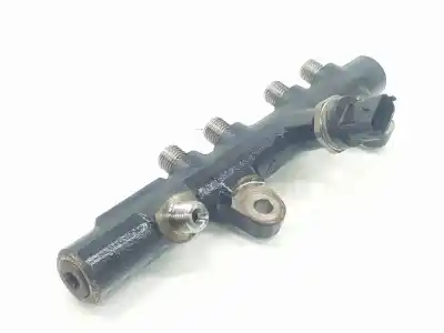 Автозапчастина б/у рампа инжектора для dacia dokker stepway посилання на oem iam 175215346r  175215346r