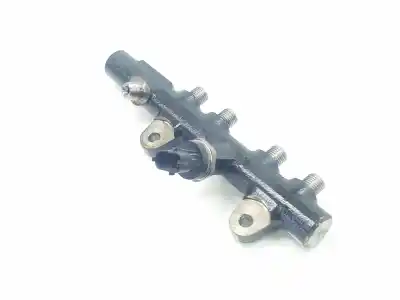 Автозапчастина б/у рампа инжектора для dacia dokker stepway посилання на oem iam 175215346r  175215346r