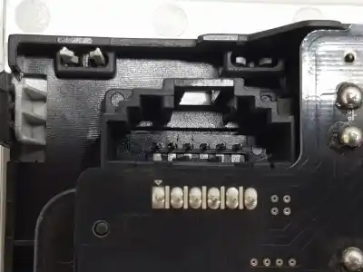 Автозапчасти б/у внутренний свет за skoda superb 2.0 tdi ссылки oem iam 5ta947105a  5ta947105a