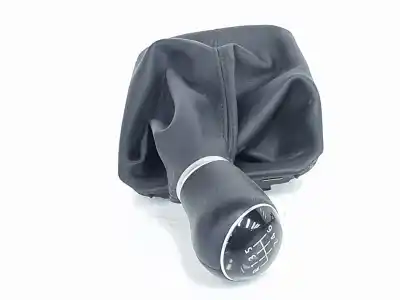 Pezzo di ricambio per auto di seconda mano POMELLO DELLA LEVA DEL CAMBIO per VOLKSWAGEN TROC A11  Riferimenti OEM IAM 2GA711123AFKI  2GA711123A