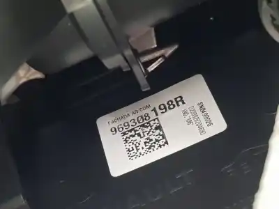 Pezzo di ricambio per auto di seconda mano bracciolo centrale per renault captur ii etech engineered riferimenti oem iam 969308198r  681007108r