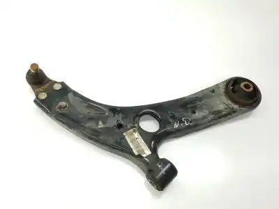 Peça sobressalente para automóvel em segunda mão Braço De Suspensão Inferior Dianteiro Direito por KIA CEED (JD) Drive 128 CV / 94 KW Referências OEM IAM 54501A2600  54501A2600
