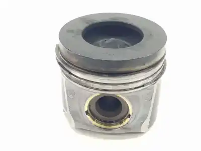 Second-hand car spare part PISTON for BMW SERIE X5 (G05)  OEM IAM references 8477075  8477075
