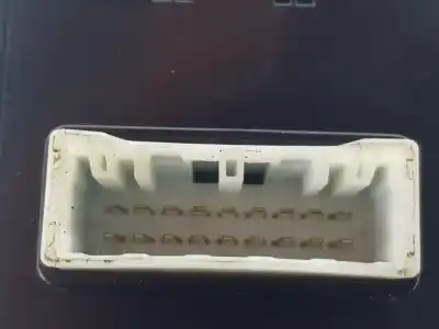 Peça sobressalente para automóvel em segunda mão botão / interruptor elevador vidro dianteiro esquerdo por kia optima drive referências oem iam 93570d4050ak5  93570d4050ak5