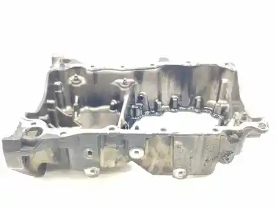 Pièce détachée automobile d'occasion Surcaisse pour MERCEDES-BENZ VITO KASTEN 1.6 CDI Références OEM IAM A6220104200  A6220104200