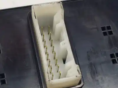 Peça sobressalente para automóvel em segunda mão botão / interruptor elevador vidro dianteiro esquerdo por kia optima drive referências oem iam 93570d4050ak5  93570d4050ak5