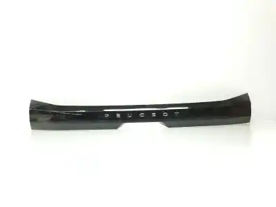 Peça sobressalente para automóvel em segunda mão Molduras Traseiras por PEUGEOT 208 (P2) Allure Referências OEM IAM 9826944480  98269436XY