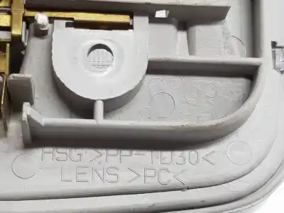Second-hand car spare part interior light for mitsubishi l 200 (ka0/kb0) cabina doble intense 4x4 oem iam references mr748283  mr653873
