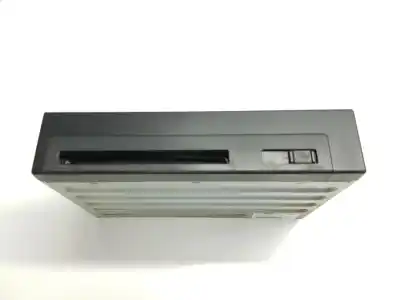 Second-hand car spare part GPS NAVIGATION SYSTEM for TOYOTA PRIUS (NHW20)  OEM IAM references 8684150100  8684150101