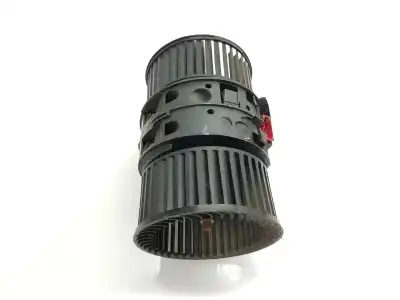 Pezzo di ricambio per auto di seconda mano VENTOLA RISCALDAMENTO per RENAULT TRAFIC COMBI  Riferimenti OEM IAM 272109961R  272109961R