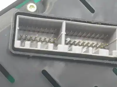 Peça sobressalente para automóvel em segunda mão quadrante por kia ceed (ed) 1.6 active referências oem iam 940031h050  940031h050