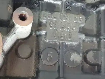 Автозапчастина б/у блокувати для audi a4 b8 avant (8k5) 2.0 tfsi посилання на oem iam   03l100104m