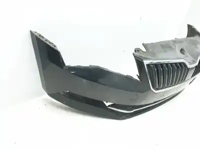 Автозапчастина б/у передній бампер для skoda superb 2.0 tdi посилання на oem iam 3v0807218  3v0807218