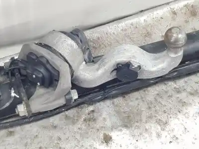 Second-hand car spare part trailer hitch for clase c clase m 3.0 cdi oem iam references a1663100204  a1663100104