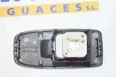 Автозапчастина б/у передній правий віконний вимикач для mitsubishi montero (v60/v70) 3.2 di-d avance посилання на oem iam mr445659  mr445659