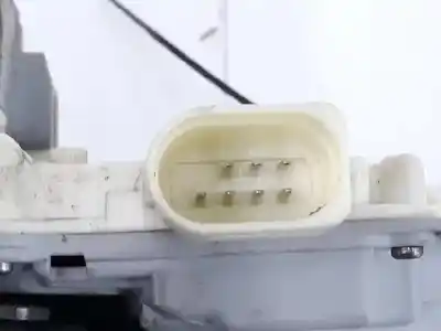 Pezzo di ricambio per auto di seconda mano serratura porta anteriore destra per audi q7 3.0 v6 24v tdi clean diesel riferimenti oem iam 3c1837016a  8j1837016a