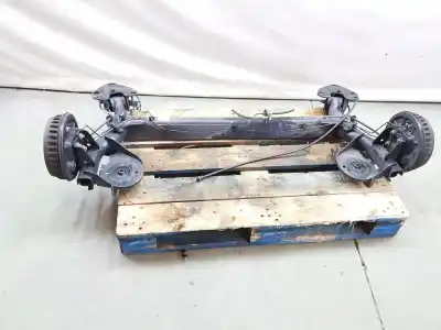 Pezzo di ricambio per auto di seconda mano ASSE POSTERIORE per DACIA LODGY  Riferimenti OEM IAM 555114672R  555117070R
