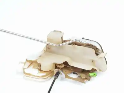 Second-hand car spare part front right door lock for mitsubishi montero (v80/v90) 3.2 di-d intense oem iam references 5715a412  5715a412