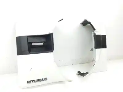 Second-hand car spare part rear decorative moulding for mitsubishi montero (v80/v90) 3.2 di-d intense oem iam references 5837a077wb  5837a082wb