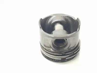 Second-hand car spare part piston for dacia duster (hs_) 1.5 dci (hsaj) oem iam references 120a11104r  120a11104r