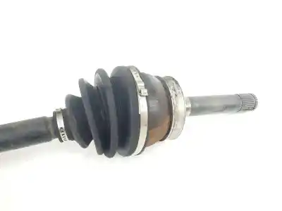 Tweedehands auto-onderdeel transmissie links voor voor nissan pickup (d22) 2.5 doppelkabine td navara 4x4 [2.5 ltr. - 98 kw 16v turbodiesel cat] oem iam-referenties 391002s600  391002s660