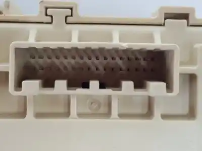 Second-hand car spare part fuse box unit for kia ceed drive 110 cv / 81 kw oem iam references 91951j7700  91951j7700