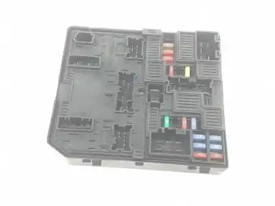 Pièce détachée automobile d'occasion Boîtes à Fusibles pour NISSAN QASHQAI (J11) 1.3 16V CAT Références OEM IAM 284B75NA2A  284B75NA2A