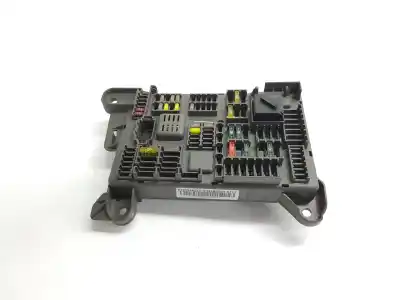 Pezzo di ricambio per auto di seconda mano Scatola Relè/fusibili per BMW X5 (E70) xDrive30d Riferimenti OEM IAM 61146931687  6931687