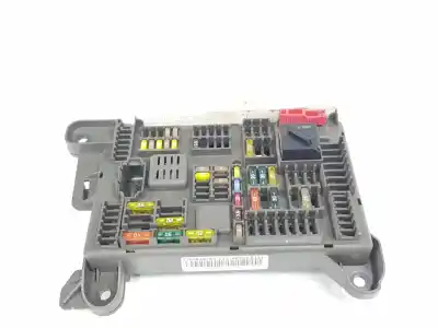 Peça sobressalente para automóvel em segunda mão Caixa De Fusíveis E Relés por BMW X5 (E70) 3.0 3.0d Referências OEM IAM 61146931687  6931687