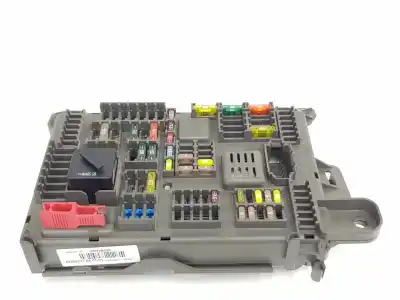 Pezzo di ricambio per auto di seconda mano Scatola Relè/fusibili per BMW X5 (E70) 3.0d Riferimenti OEM IAM 6931687  61146931687
