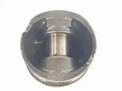 Second-hand car spare part piston for bmw serie 3 berlina (e46) 320d oem iam references 7799357  11257799357