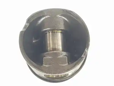 Second-hand car spare part piston for bmw serie 3 berlina (e46) 320d oem iam references 7799357  11257799357