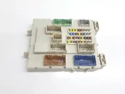 İkinci el araba yedek parçası RÖLE/SIGORTA KUTUSU için FORD CMAX CEU  OEM IAM referansları JV6T14A073EC  2506087