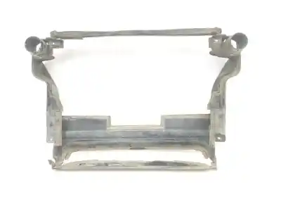 Pièce détachée automobile d'occasion buse de ventilateur de radiateur pour mercedes-benz clase m (w164) ml 320 cdi 4-matic (164.122) références oem iam a1645000116  a1645000116