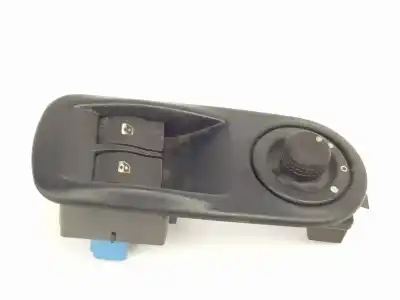 Pièce détachée automobile d'occasion COMMANDE DE LÈVE VITRE AVANT GAUCHE pour OPEL VIVARO FURGÓN/COMBI (07.2006 =>)  Références OEM IAM 93858398  93858398