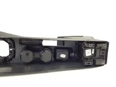 Peça sobressalente para automóvel em segunda mão APOIO DE BRAÇO CONSOLA CENTRAL por SEAT ARONA STYLE Referências OEM IAM 6F0864207AH  